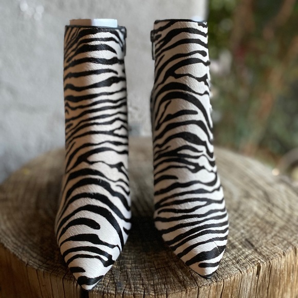 Tennon Dress Bootie by Nine West Size 8 - Picture 5 of 6